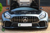Mercedes-Benz Amg GT R 4.0 V8 Auto 46