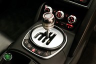 Audi R8 5.2 V10 QUATTRO Manual 15