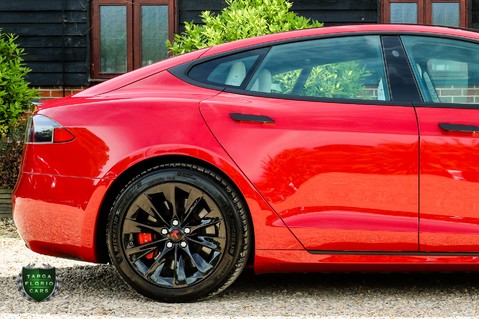 Tesla Model S Performance Ludicrous 4WD 11
