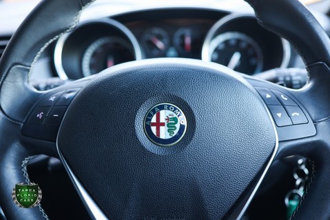 Alfa Romeo Giulietta 1.75 TBI QUADRIFOGLIO VERDE TCT 32