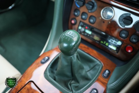 Aston Martin DB7 5.9 V12 VANTAGE 19