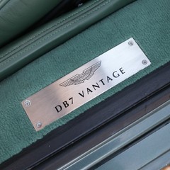 Aston Martin DB7 5.9 V12 VANTAGE 1