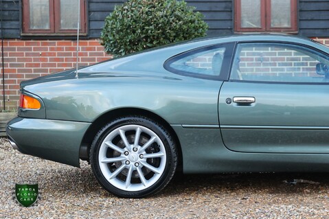 Aston Martin DB7 5.9 V12 VANTAGE 8