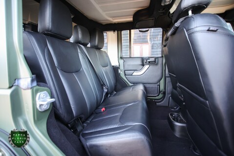 Jeep Wrangler 2.8 CRD OVERLAND UNLIMITED BLACK MOUNTAIN EDITION 30