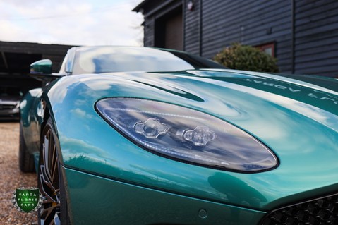 Aston Martin DBS V12 SUPERLEGGERA 36