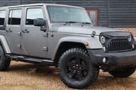 Jeep Wrangler 2.8 CRD SAHARA UNLIMITED 'JEEPSTER' 42