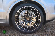 Porsche Cayenne 4.0 V8 TURBO TIPTRONIC S 11