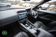 Jaguar F-Pace 5.0 V8 SVR AWD 43