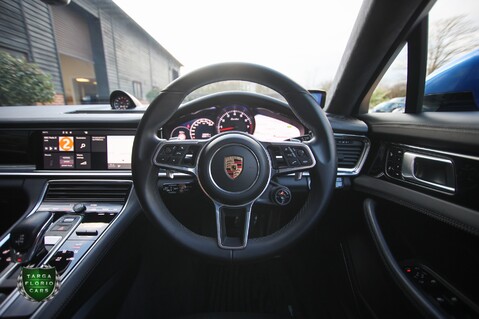 Porsche Panamera TURBO 4.0 SPORT TURISMO PDK 14