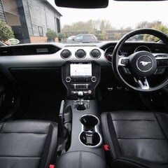 Ford Mustang GT 5.0 V8 Manual 1