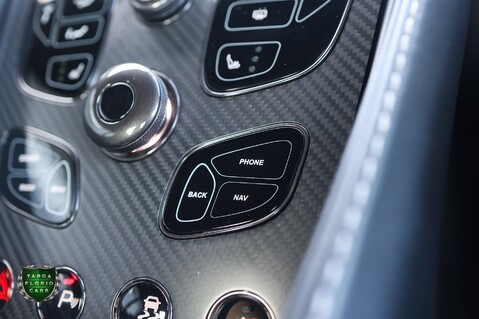 Aston Martin Vanquish 6.0 V12 31
