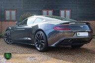 Aston Martin Vanquish 6.0 V12 5