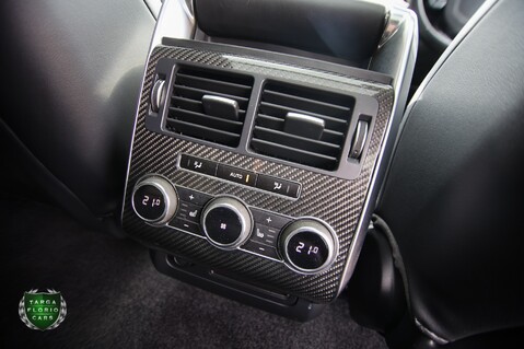 Land Rover Range Rover Sport SVR 5.0 V8 AUTO 34