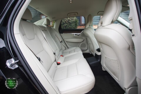 Volvo S90 2.0 T8 RECHARGE INSCRIPTION AWD 19