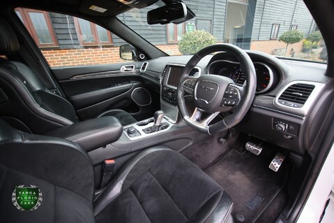 Jeep Grand Cherokee 6.4 HEMI SRT8 16