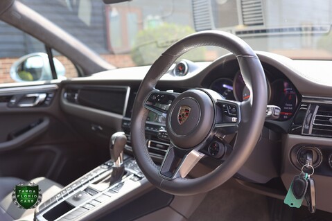 Porsche Macan 3.0 S PDK 16