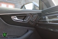 Audi RS Q8 4.0 TFSI QUATTRO VORSPRUNG MHEV 31