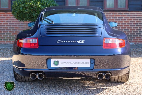 Porsche 911 3.8 CARRERA 4S 6