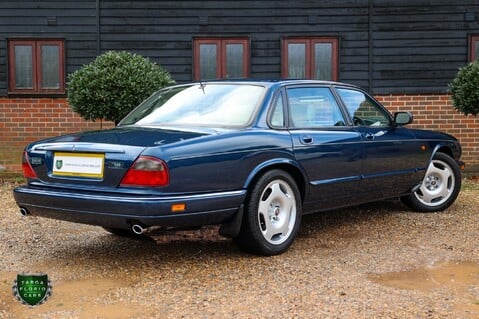 Jaguar XJR -6 4.0 SUPERCHARGED 7