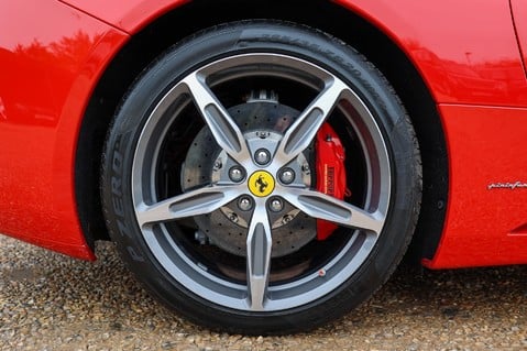 Ferrari California 2 PLUS 2 4.3 V8  12