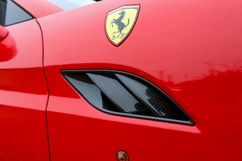 Ferrari California 2 PLUS 2 4.3 V8  49