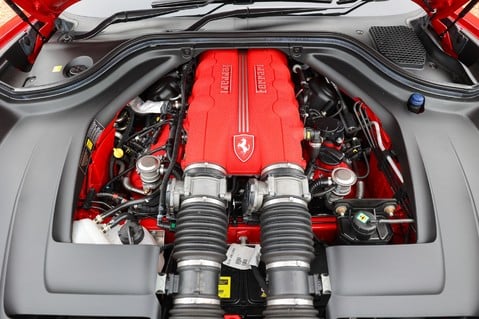 Ferrari California 2 PLUS 2 4.3 V8  65