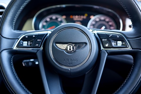 Bentley Bentayga 6.0 W12  27
