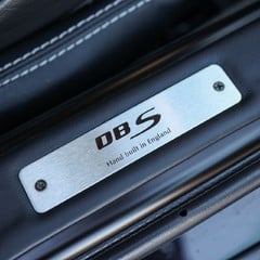 Aston Martin DBS 6.0 V12 2