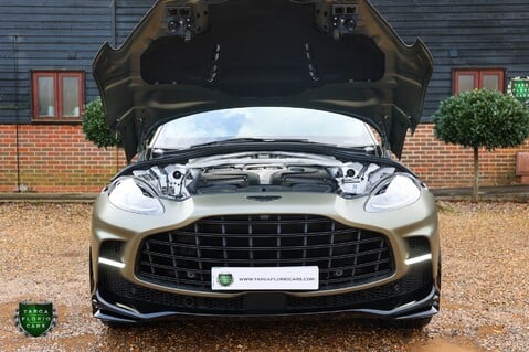 Aston Martin DBX 707 4.0 V8 56