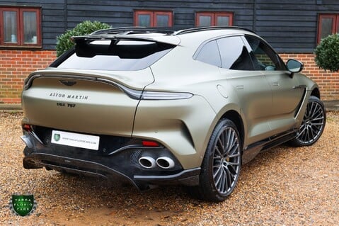 Aston Martin DBX 707 4.0 V8 71