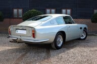 Aston Martin DB6  89