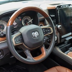 Dodge Ram 1500 5.7 HEMI V8 LONGHORN 1