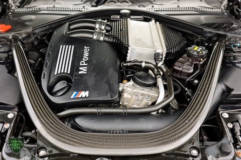 BMW M3 CS 3.0 BiTurbo DCT 57