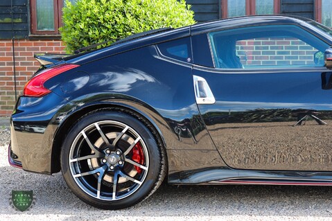 Nissan 370Z 3.7 V6 NISMO 9