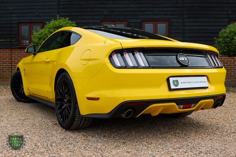 Ford Mustang GT 5.0 V8 Automatic 2