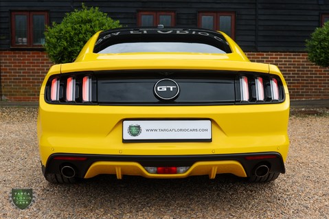 Ford Mustang GT 5.0 V8 Automatic 8