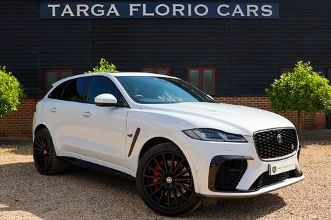 Jaguar F-Pace SVR 5.0 V8 1