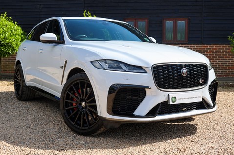 Jaguar F-Pace SVR 5.0 V8 73