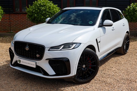 Jaguar F-Pace SVR 5.0 V8 82