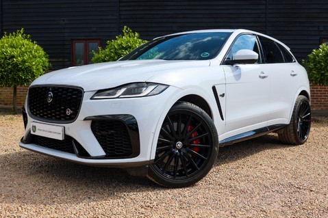 Jaguar F-Pace SVR 5.0 V8 84