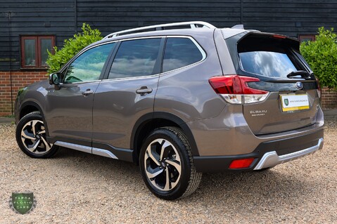 Subaru Forester 2.0 e-Box XE PREMIUM 2