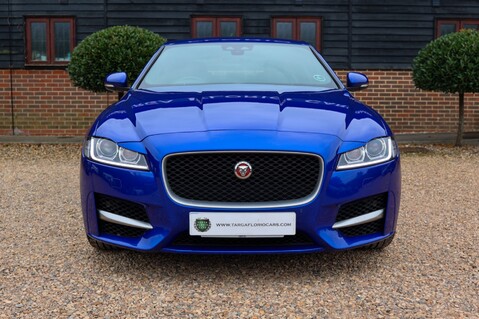 Jaguar XF 2.0 R-SPORT 6