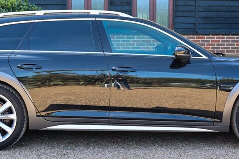 Audi A6 ALLROAD SPORT 3.0 TDI QUATTRO MHEV 9