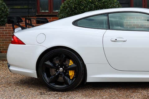 Jaguar XK R-S GT 5.0 Supercharged V8 9