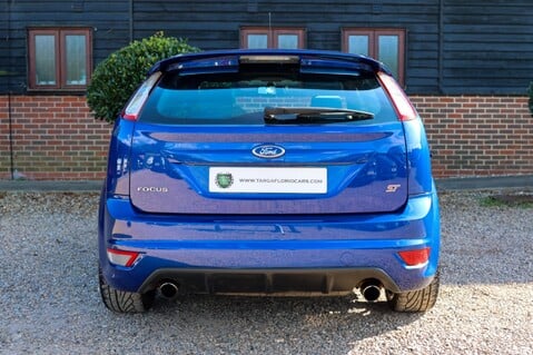 Ford Focus ST-2 2.5 7