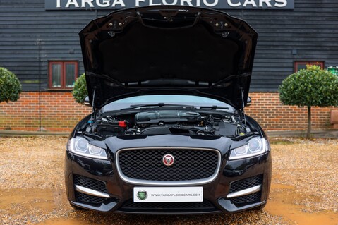 Jaguar XF R-SPORT 2.0 46