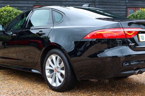 Jaguar XF R-SPORT 2.0 53