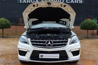 Mercedes-Benz M Class ML63 AMG 5.5 V8 60