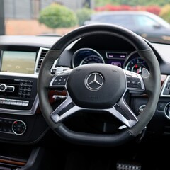 Mercedes-Benz M Class ML63 AMG 5.5 V8 1