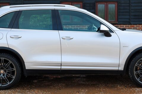 Porsche Cayenne 3.0D V6 TIPTRONIC 6